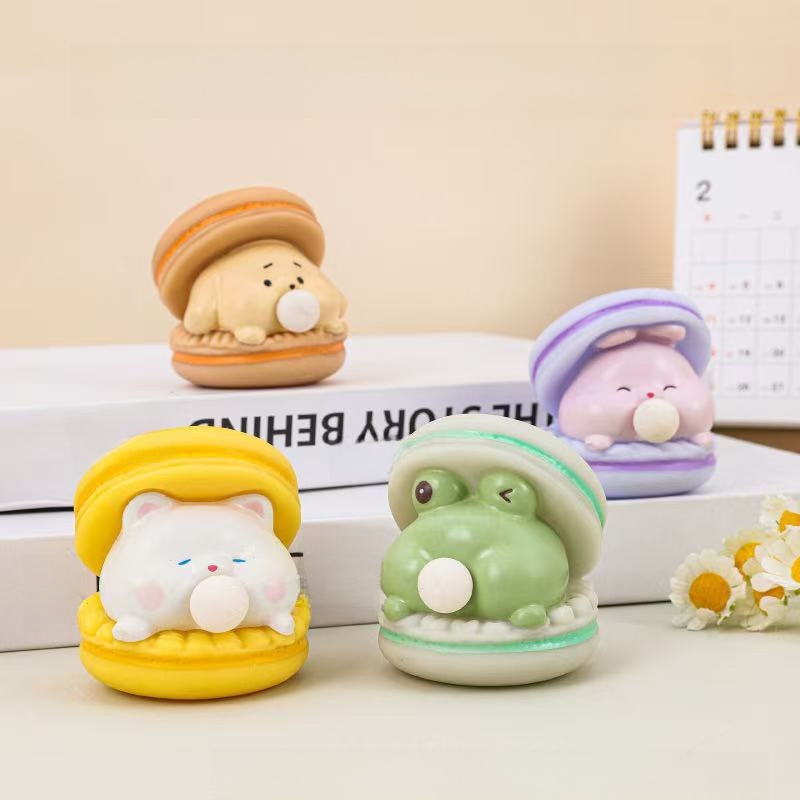 Kids Quirky Toys - กล่องสุ่มของเล่นสัตว์แปลกใหม่ น่ารัก การ์ตูนแฮมเบอร์เกอร์เป่าฟองสบู่ ของตกแต่งสำนักงาน ของเล่นเด็กสร้างสรรค์ ของขวัญสำหรับเด็กผู้หญิง